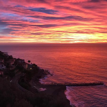 Appartamento Del Corallo Cervo Dış mekan fotoğraf